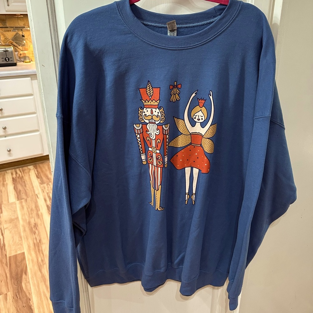 Gildan Nutcracker Crewneck
